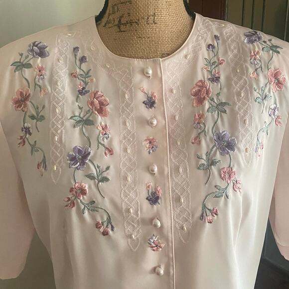 Vintage Laura Scott Pink Floral Blouse 90s Embroidered Pearl Button Top Sz 12 - Picture 12 of 17